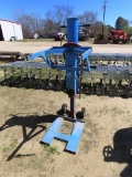 Upright air jack w/lift arms, 5000lb capacity & 150psi
