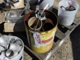 Bucket of stainless steel valves