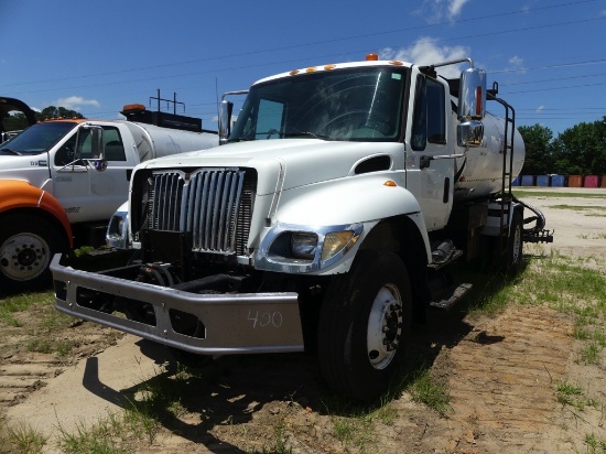 2005 INTERNATIONAL 7300 single axle Asphalt Tack Truck, diesel engine, 5spd, Rosco controller, Maxim