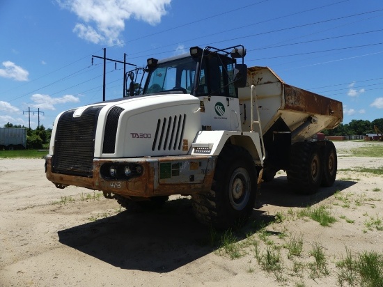 2010 Terex TA300 articulating dump truck, 6x6, closed cab, 22.9 cubic yards body, 370hp DC9 engine,
