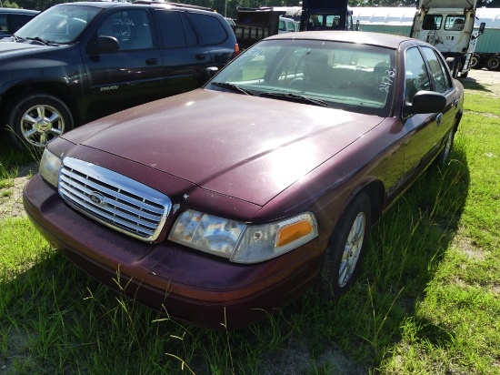 2008 FORD CROWN VIC LX 4door sedan, 4.6L engine, A/T, power windows, power locks, leather interior m