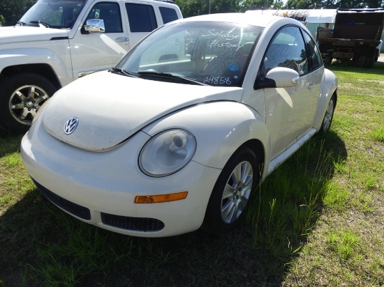 2008 VOLKSWAGEN BEETLE 2.5L engine, A/T, power windows, power locks, leather interior ** SALVAGE HIS