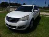 2016 CHEVROLET TRAVERSE LT Suv, 3.6L gas engine, A/T, power windows, power locks, cloth interior, 3r