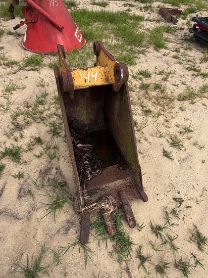 18inch backhoe bucket