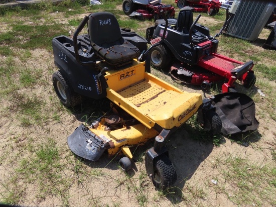 Cub Cadet 50inch zero turn mower *Runs- bad cutting deck*
