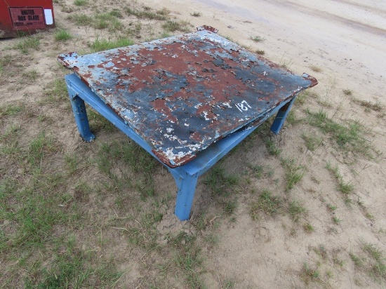 Metal industrial turn work table