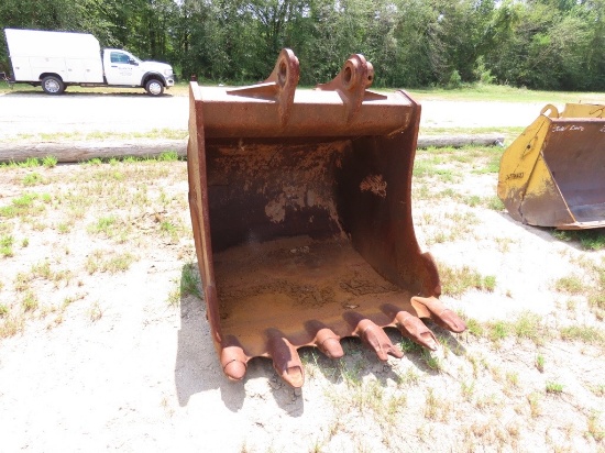 Hershey 85inch Excavator Bucket *Fits Komatsu 300*