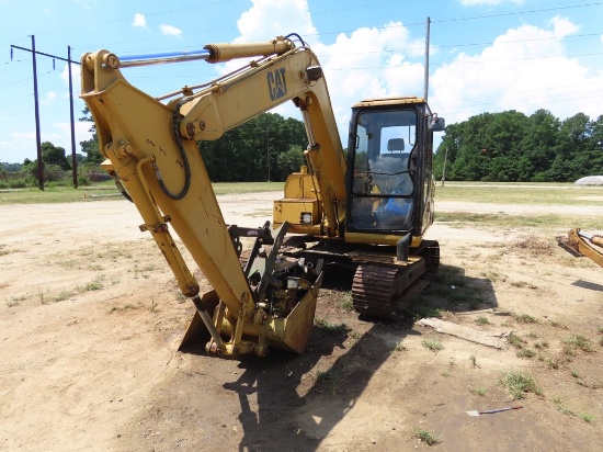 CAT 307 excavator parts w/motor