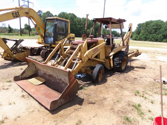 Case 580E Rubber Tire Backhoe **INOP**