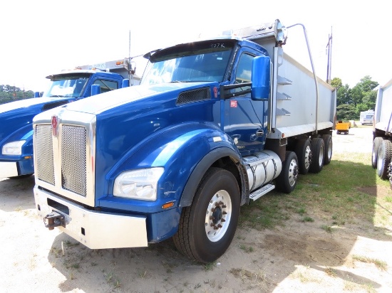 2017 Kenworth T880 Quad-Axle Dump Truck, eng 1700-380hp MX13 Pacar Eaton FD-14E30BLL-VCS trans, Chas