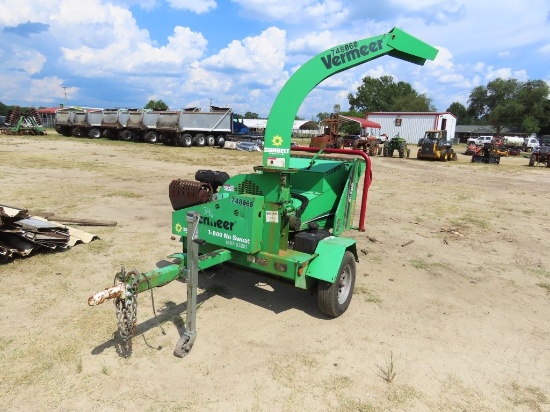 vermeer BC700XL Wood Chipper, single axle pull type, Kohler gas EFI engine, 2 cylinder, E-stop bar,