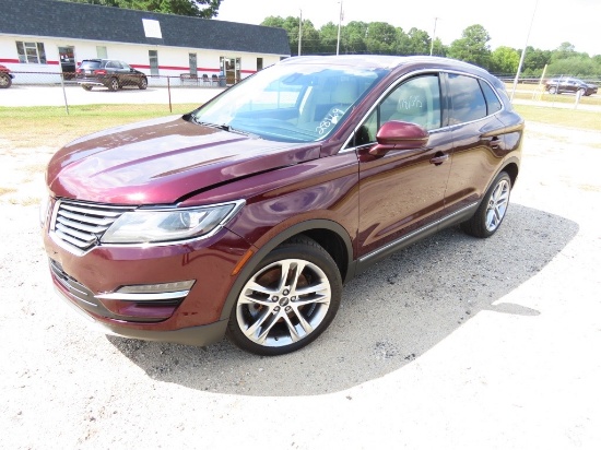 2016 LINCOLN MKC SUV, AWD, 2.3 Echo Boost, leather interior, power windows & locks, woodgrain, sun r