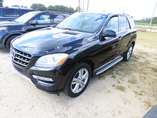 2013 MERCEDES BENZ ML350 SUV, leather interior, power steering, power brakes, power windows, power l
