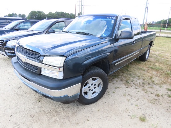 2005 CHEVROLET SILVERAdo LS Pickup, 5.3 engine, long bed, 271,950 miles, s/n:1GCEK19T65E212205