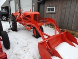 WD Allis Chalmers w/trip bucket loader narrow front 13.6-28 tires, like new