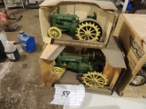 JD 1935 BR 1/16th scale toy tractor in box, JD1937 model G, 1/16th scale to