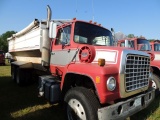 1976 Ford 9000 TK detroit diesel with 9 speed transmission, this truck burn