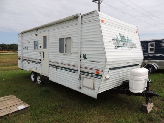 2002 Wilderness 27ft Camper, loaded with some personal property, titled