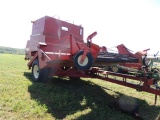 International 914 Pull Type Combine