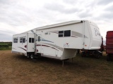 2003 Cardinal 5th Wheel Camper 3 slide outs, main awning needs repair, ever