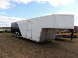 2018 Doo Little Gooseneck enclosed trailer 28 ft, 14,000 lb. GVW, rear ramp