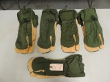 5 pair of military mittens with linnings