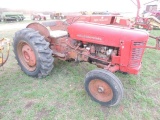 IH 300 utility tractor, runs, pto and hyd