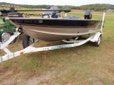 2001 Alumacraft Magnum 175CS fishing boat, 125 HP mercury motor 2 stroke, c