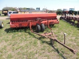 International 620 14ft Grain Drill (P)