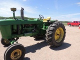 John Deer 4010 tractor (T)