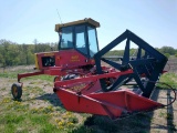 Versatile 4400 swather(H)