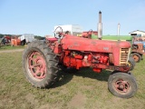 International 300 row crop tractor (T)