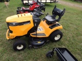 Cubcadet Riding Mower (L)