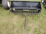 Lawn fertilizer seeder (L)