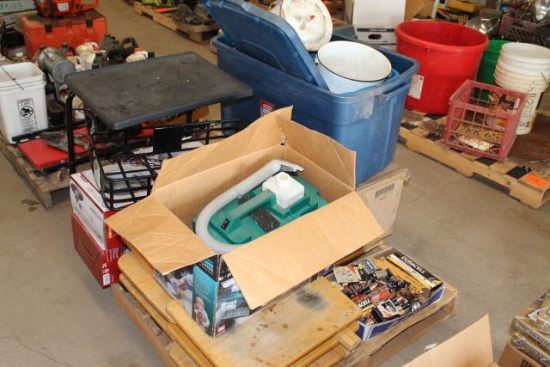 Pallet of household items (M)