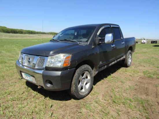2005 Nissan Titan Truck