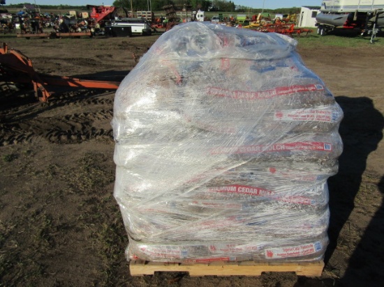 Cedar Mulch Pallet