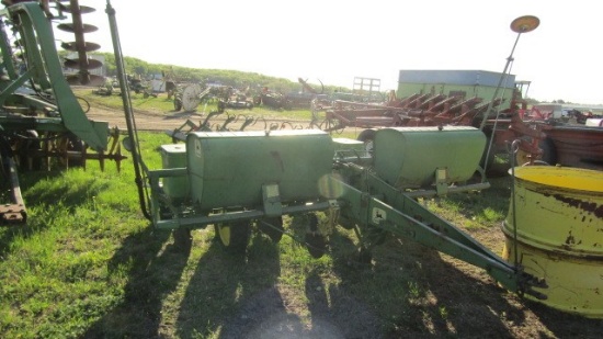 John Deere 1294 Plateless 4 Row Planter