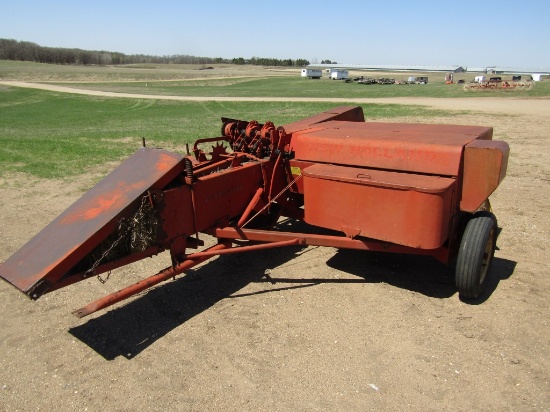 New Holland Square Baler No. 368