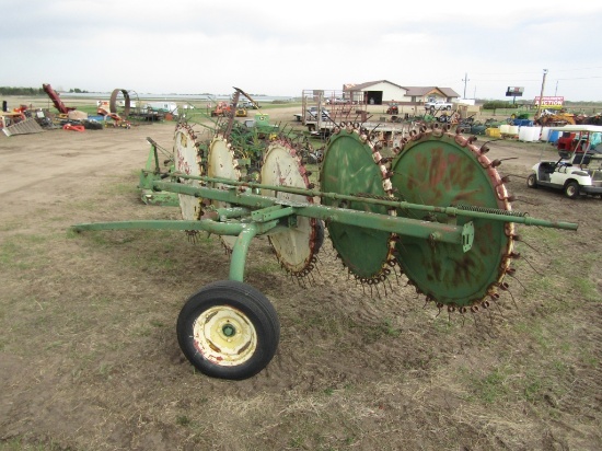 John Deere 5 Wheel Rake