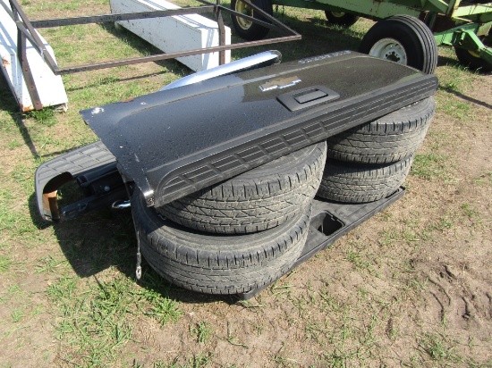 Pallet of Vehicle Items