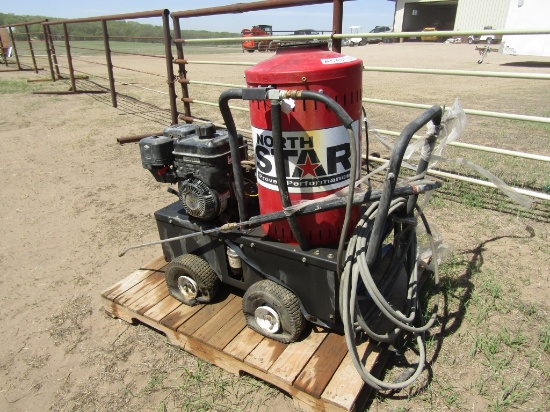 Northstar Hot Water Pressure Washer, Runs