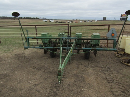 1240 John Deer Corn Planter