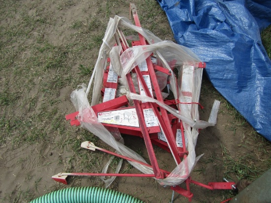 Qual-Craft Scaffeld Pump Jacks and Braces