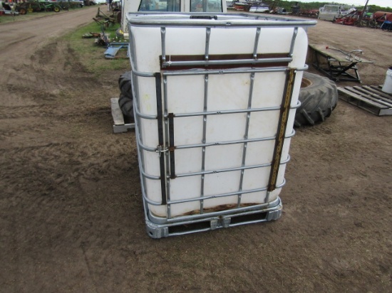 Poly Tote in Aluminum Crate