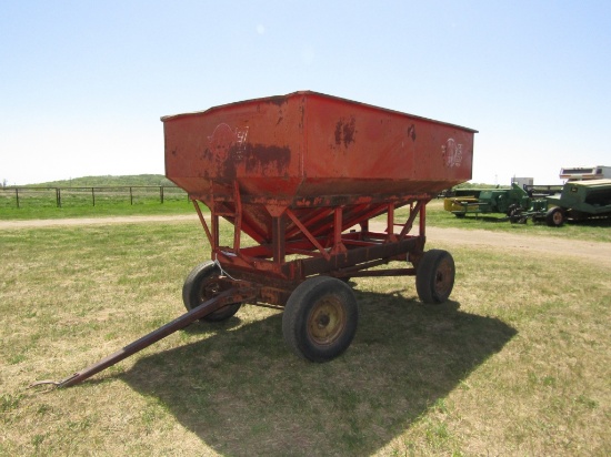 150 Bushel EZ-Flow Gravity Box