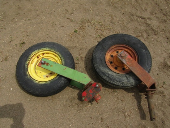 2 Swivel Wheels