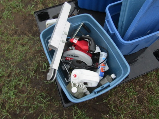 Pallet with Totes and Misc