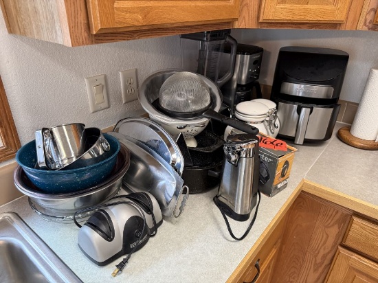 Kitchen Appliances and Cookware