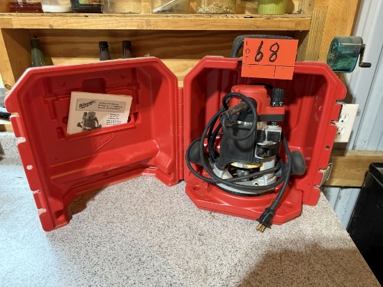 Milwaukee Router